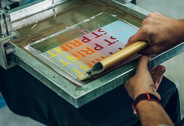 ¿Camisetas Sublimadas O Serigrafiadas? 8 Diferencias Que Debes Conocer-