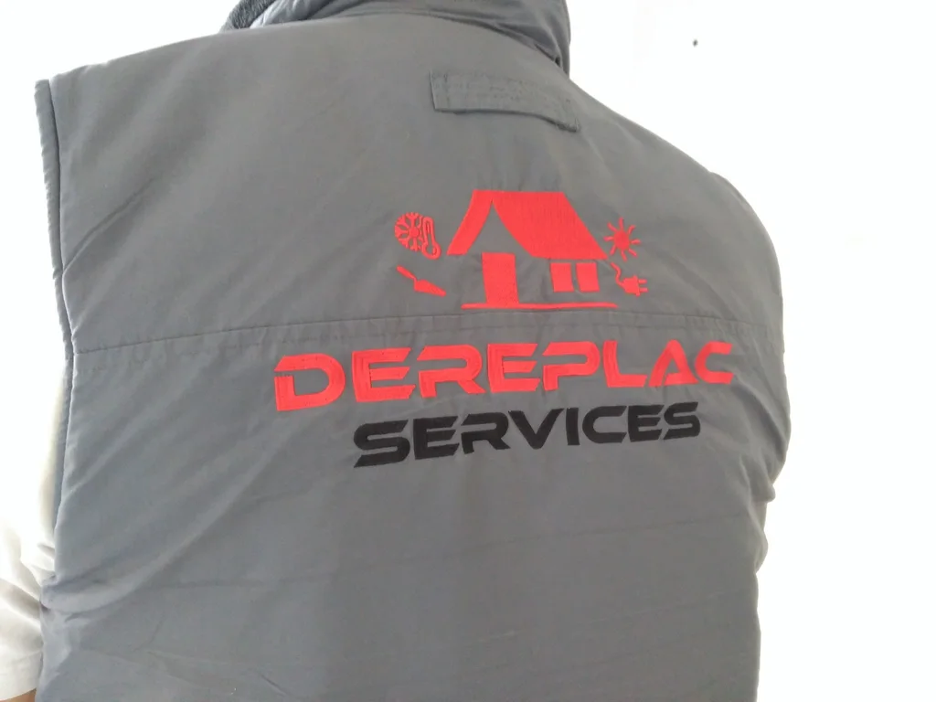 Chaleco de trabajo con el logotipo bordado