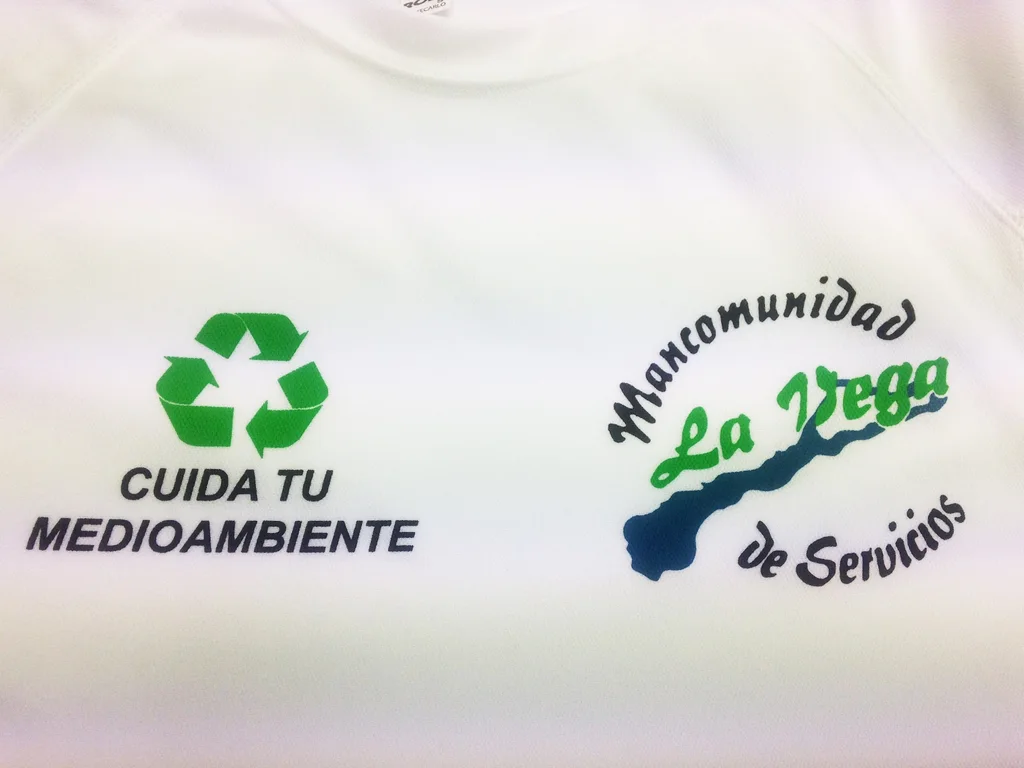 Detalle de la impresión sobre la camiseta de la campaña