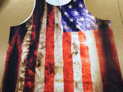 Camiseta sin mangas con impresión total por sublimación