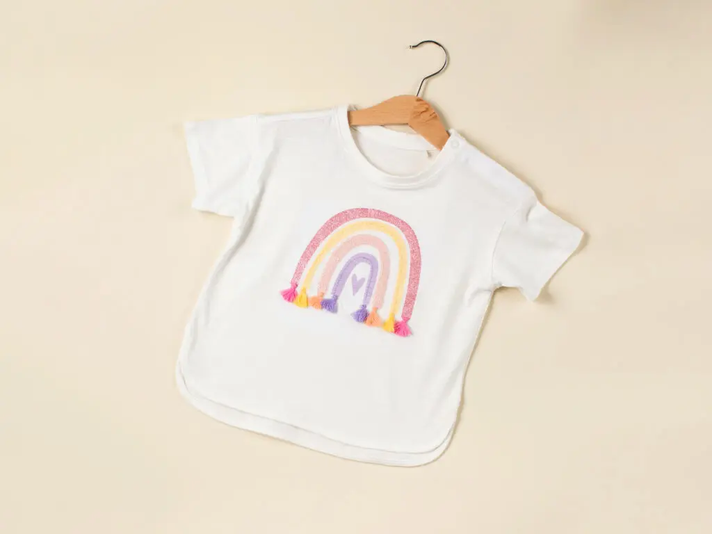 ¿Por qué personalizar tus camisetas de bebé con Garment Printing?
