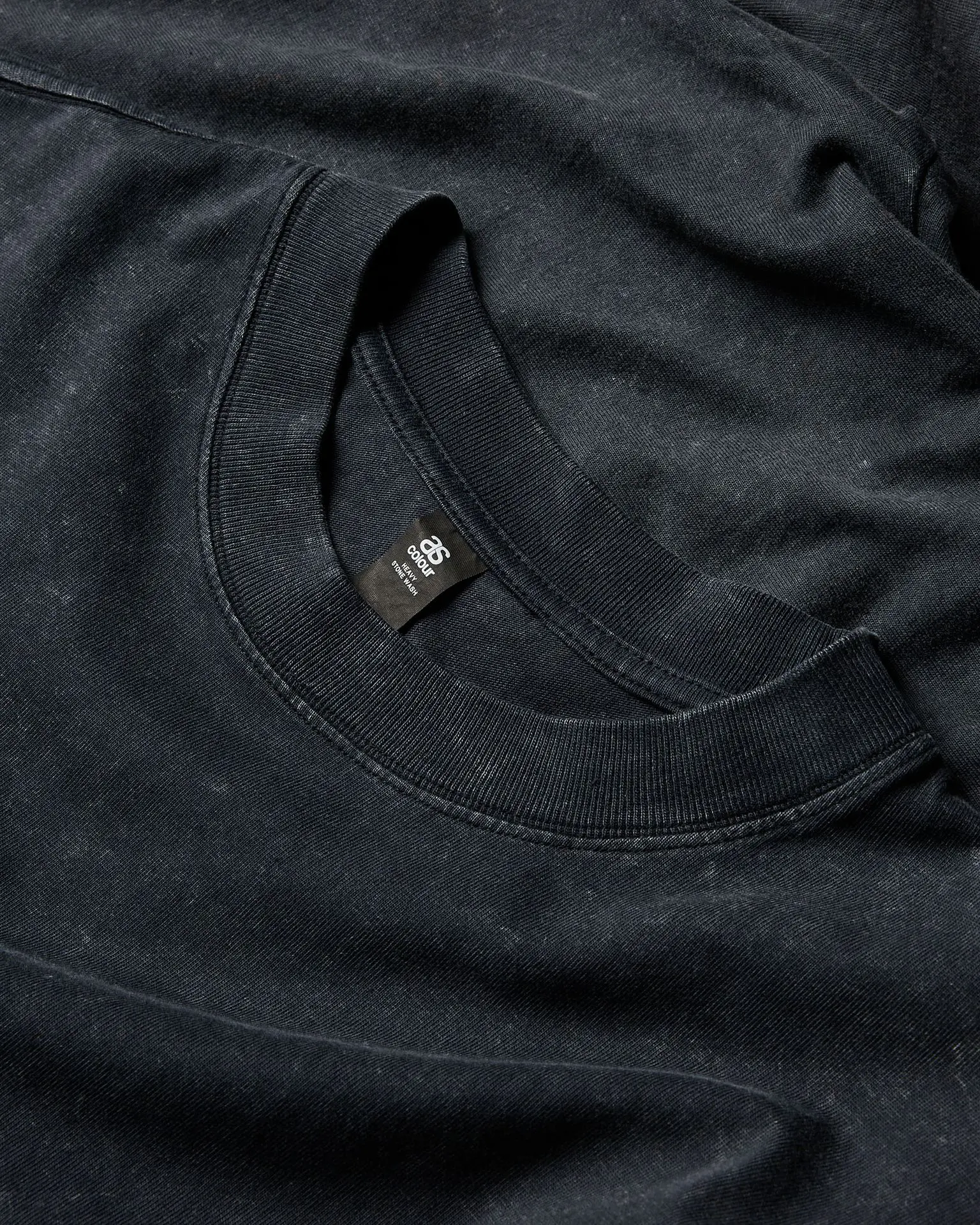 5085_STONE WASH TEE_BLACK STONE_DETAIL_1.webp