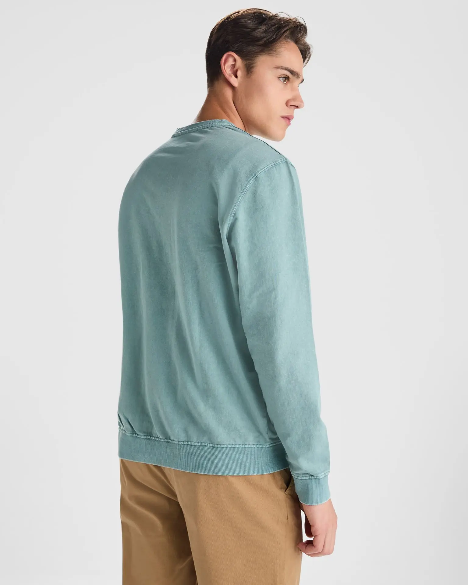 2203_806_3_1.webp